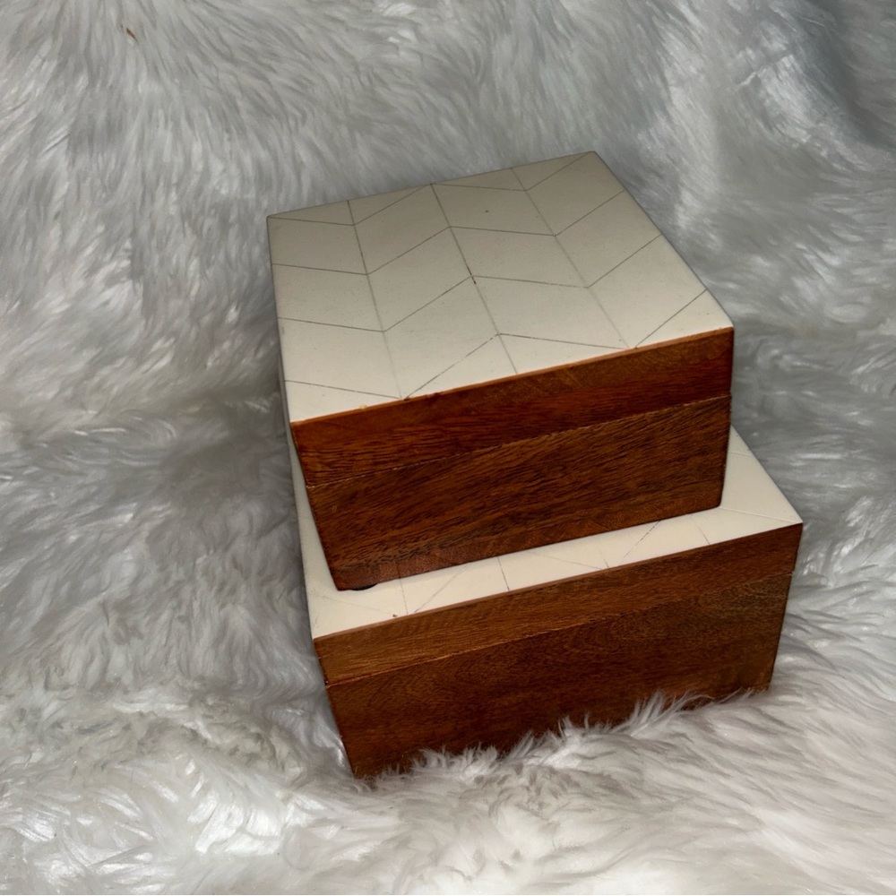 Kabecka Nesting Boxes(set of 2)